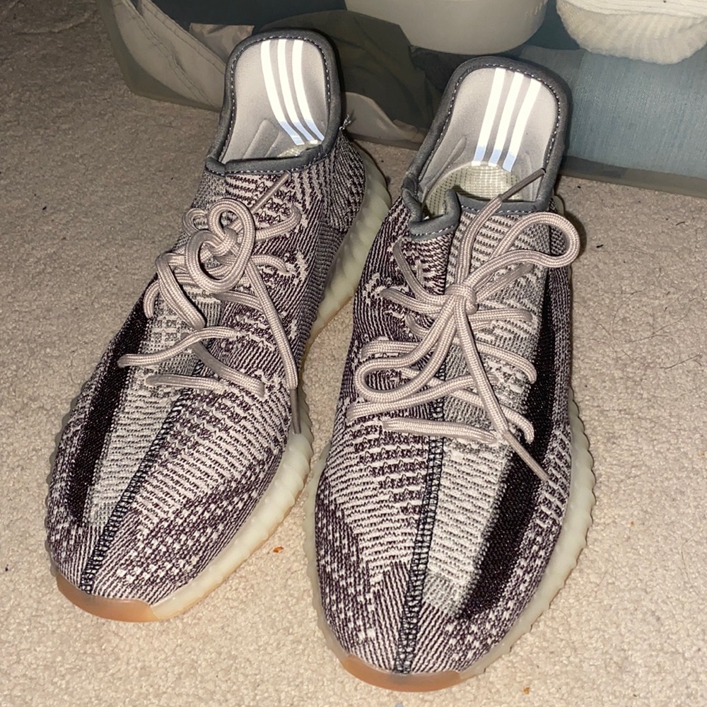 YEEZY 350 ZYON